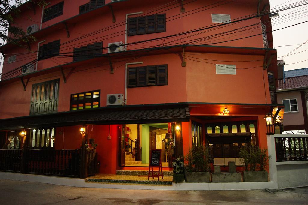 The Corner Inn Chiang Mai Exteriör bild