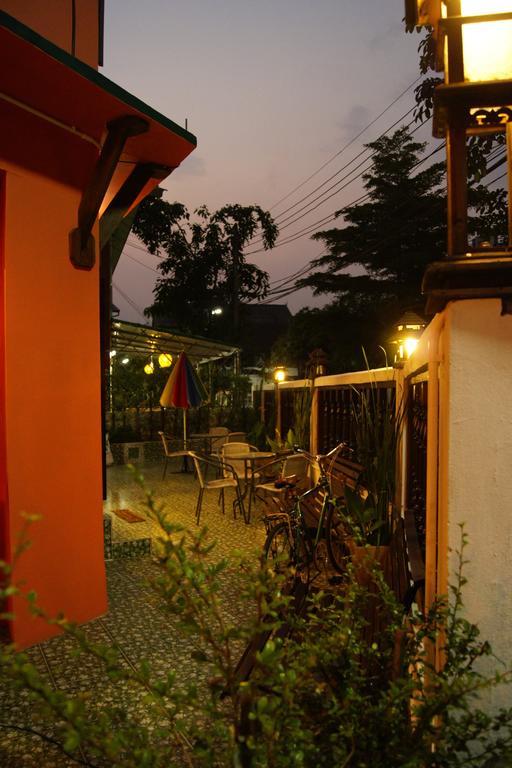 The Corner Inn Chiang Mai Exteriör bild