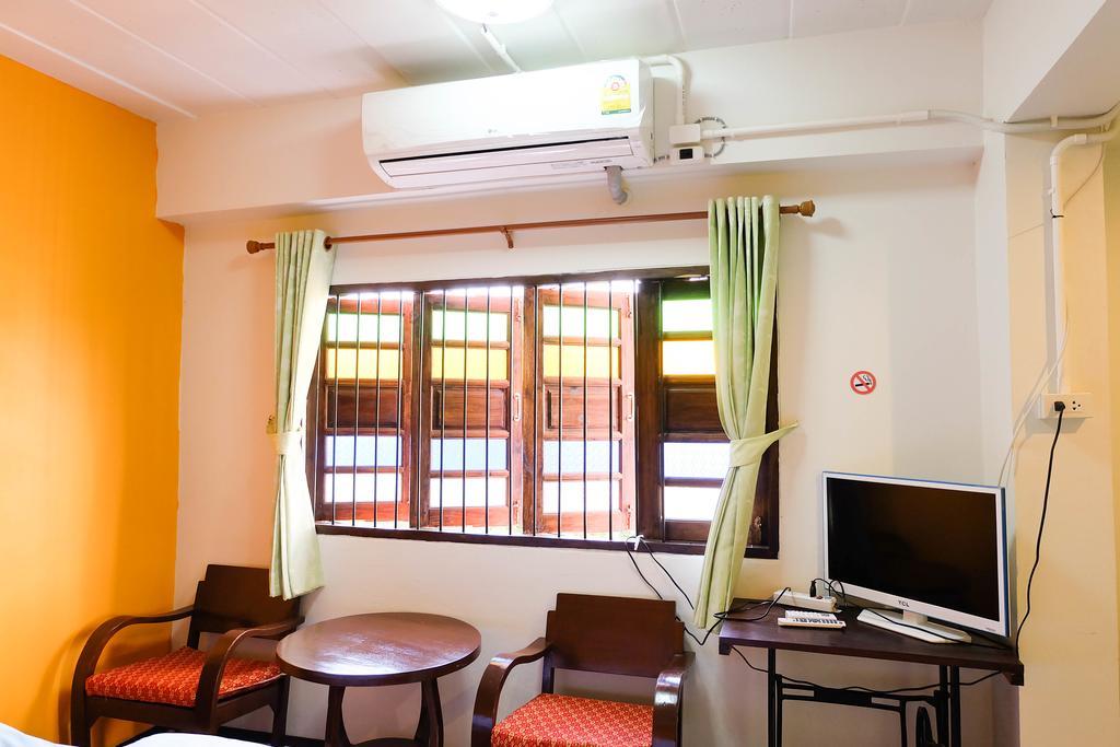 The Corner Inn Chiang Mai Exteriör bild