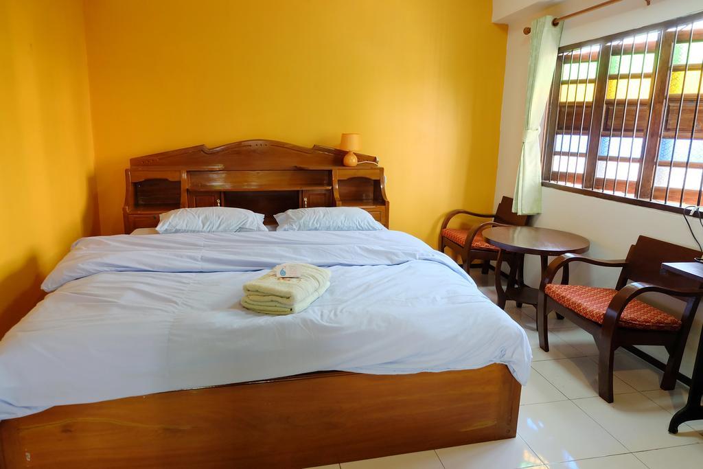The Corner Inn Chiang Mai Exteriör bild